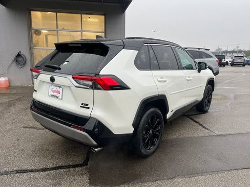 Used 2022 Toyota RAV4 XSE w/ XSE Grade Weather Package image 7