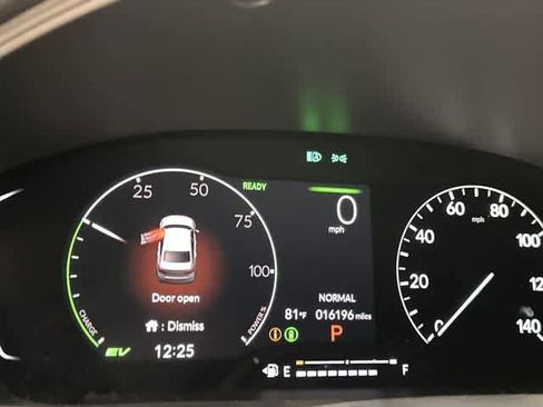 Used 2025 Honda Civic Sport image 16