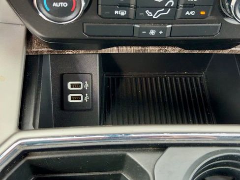 Used 2017 Ford F250 Lariat w/ Tow Technology Bundle image 21