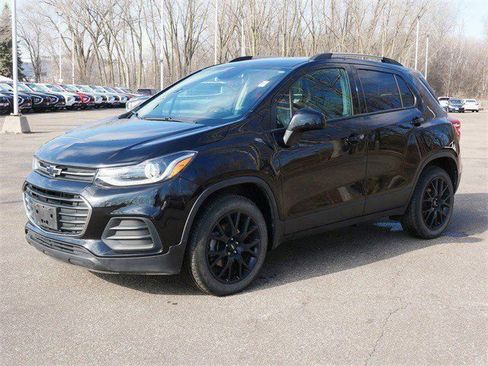 Used 2021 Chevrolet Trax LT w/ Driver Confidence Package image 3