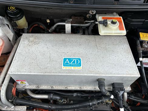 Used 2010 Ford Transit Connect XLT FWD image 34