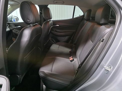 Used 2023 Buick Encore GX Preferred w/ Cold Weather Comfort Package AWD/4WD image 10