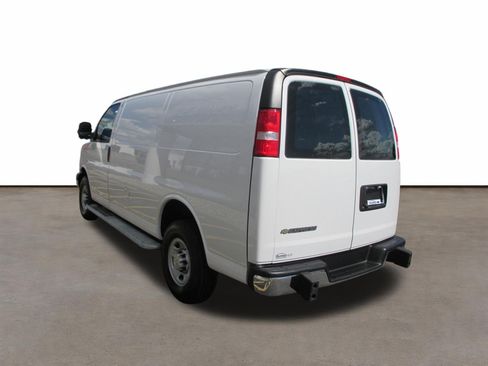 Used 2024 Chevrolet Express 2500 w/ Driver Convenience Package RWD image 5