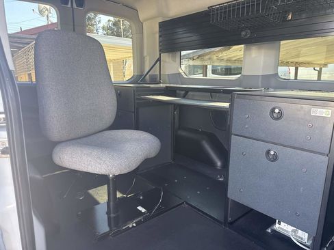 Used 2017 Ford Transit 150 XLT image 11