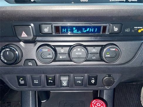 Used 2020 Toyota Tacoma SR image 9