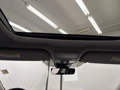 Used 2024 Honda Odyssey EX-L image 25