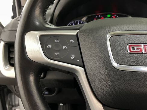 Used 2022 GMC Terrain SLT w/ Infotainment Package II AWD/4WD image 30