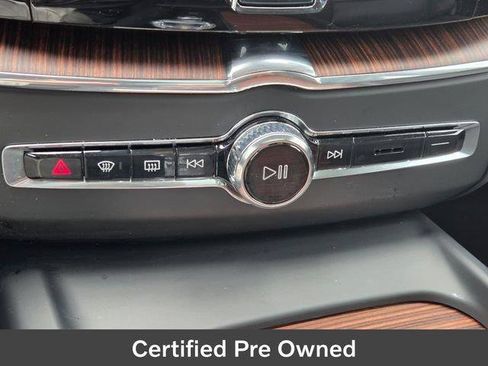 Used 2024 Volvo XC60 B5 Ultimate w/ Protection Package Premier AWD/4WD image 29