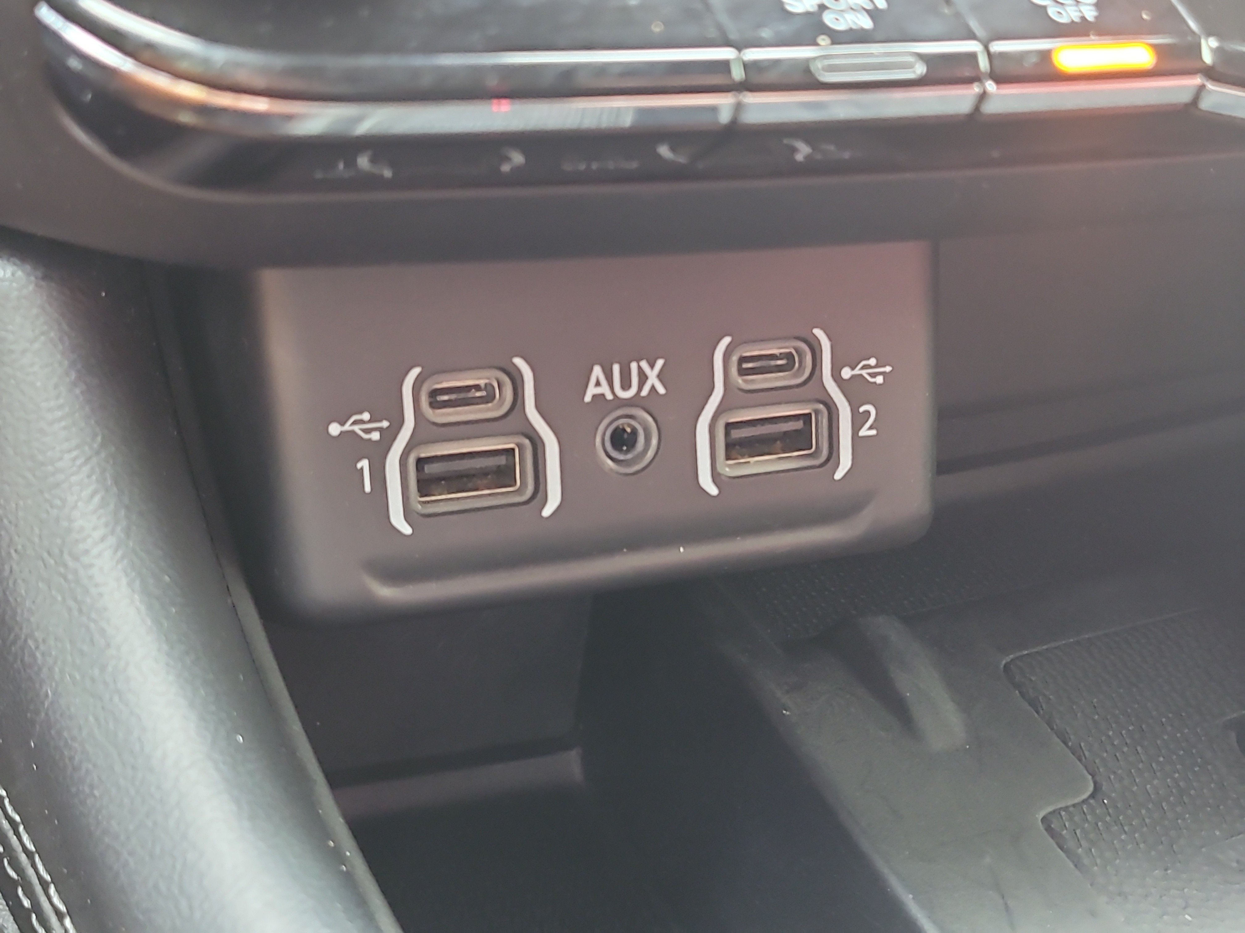 Used 2021 Dodge Durango R/T RWD image 29