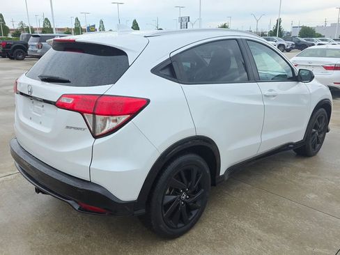 Used 2021 Honda HR-V Sport image 5
