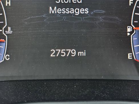 Used 2025 Jeep Compass Limited image 32