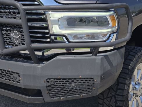 Used 2023 RAM 2500 Laramie AWD/4WD image 10
