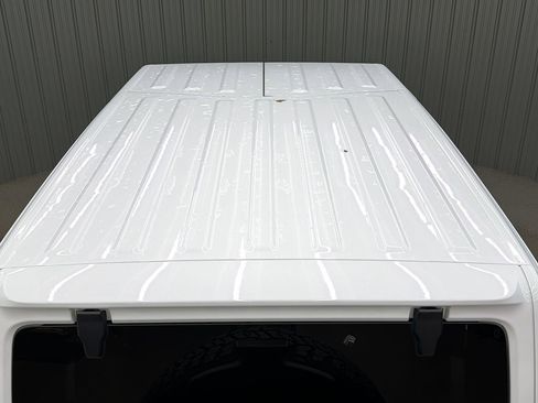 Used 2025 Jeep Wrangler Unlimited Sahara image 18