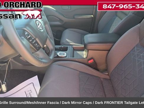 Used 2026 Nissan Frontier SV w/ All-Weather Content Package AWD/4WD image 7