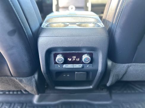 Used 2024 GMC Sierra 1500 AT4 w/ Technology Package AWD/4WD image 31