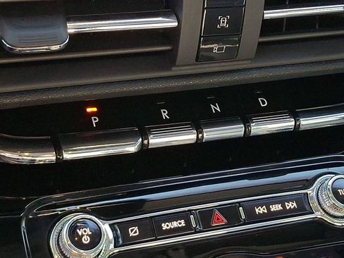Used 2021 Lincoln Corsair FWD w/ Premium Package image 15