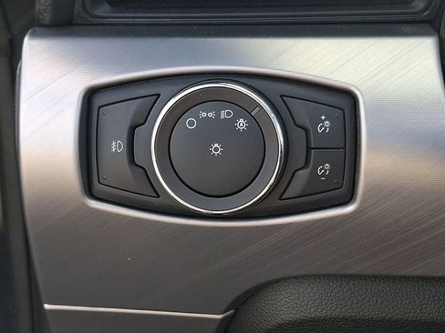 Used 2018 Ford Mustang GT Premium RWD image 25