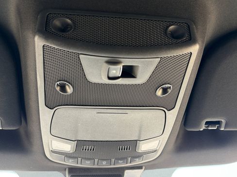 Used 2019 Ford F150 Lariat AWD/4WD image 16