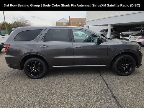 Used 2019 Dodge Durango SXT image 2
