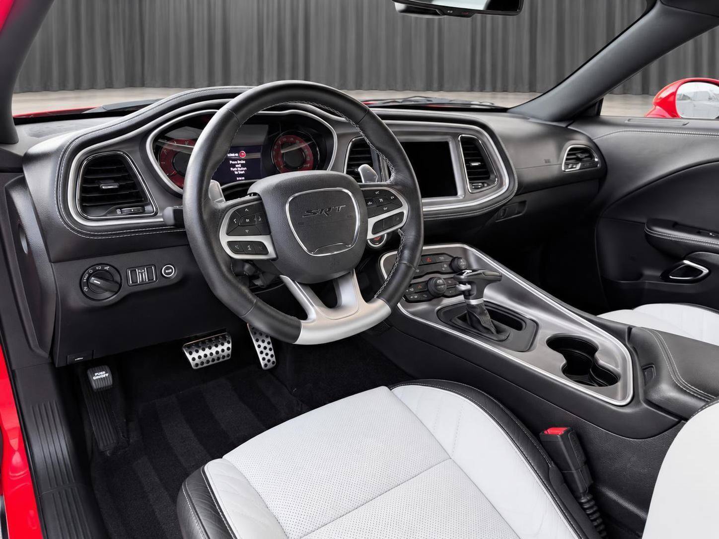 Used 2022 Dodge Challenger SRT Hellcat RWD image 18