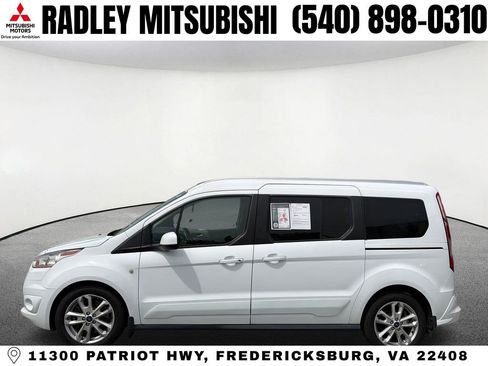 Used 2015 Ford Transit Connect Titanium image 12