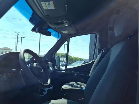 New 2025 Mercedes-Benz Sprinter 2500 image 14