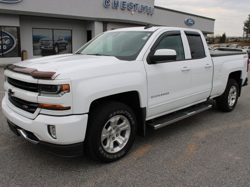 Used 2018 Chevrolet Silverado 1500 LT w/ All Star Edition image 2