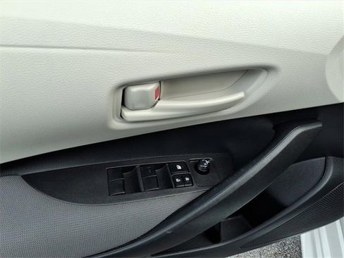 Used 2025 Toyota Corolla LE image 12