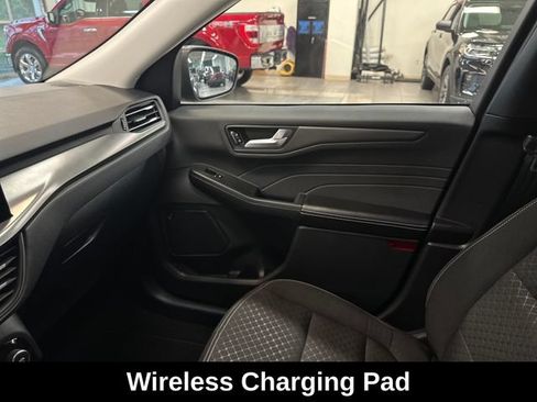 Used 2023 Ford Escape Active w/ Tech Pack #2 AWD/4WD image 25