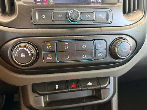 Used 2021 Chevrolet Colorado W/T w/ WT Convenience Package RWD image 12