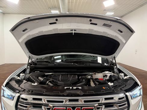 Used 2024 GMC Acadia Denali w/ LPO, Floor Liner Package FWD image 19