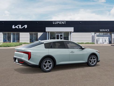 New 2025 Kia K4 LXS image 9