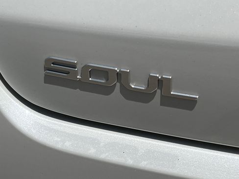 New 2025 Kia Soul LX w/ LX Technology Package image 22