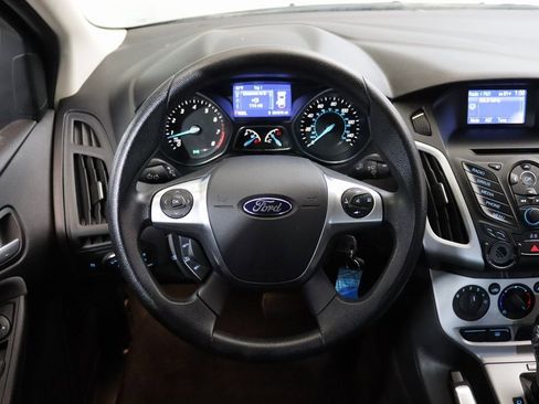 Used 2014 Ford Focus SE w/ SE Winter Package image 13