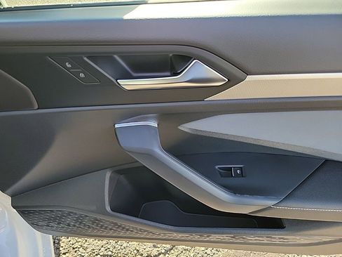 New 2026 Volkswagen Jetta SE image 40