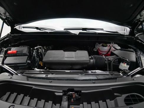 New 2026 Chevrolet Suburban High Country AWD/4WD image 14