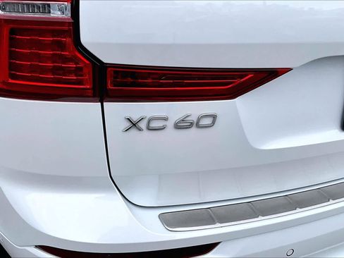 Certified 2023 Volvo XC60 B5 Plus w/ Climate Package image 31
