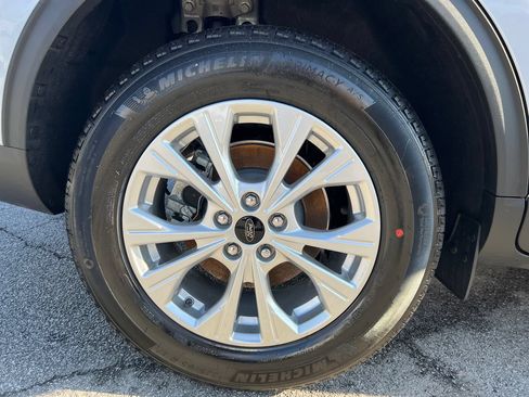 New 2026 Ford Escape Active FWD image 17