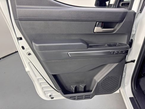 Used 2024 Toyota Tacoma TRD Off-Road image 41