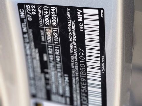 New 2026 Mercedes-Benz GLS 450 4MATIC image 33