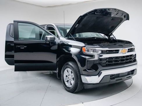 Used 2025 Chevrolet Silverado 1500 LT image 15