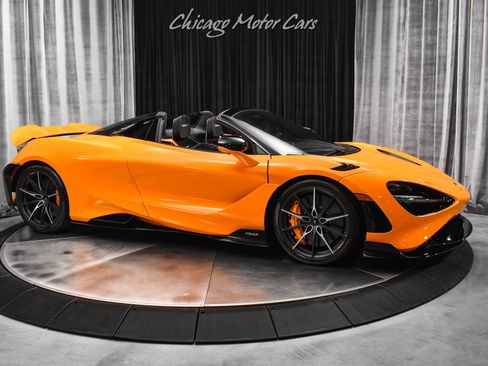 Used 2022 McLaren 765LT image 6
