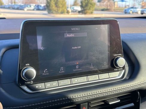 Used 2023 Nissan Rogue SV image 20