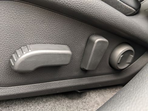 New 2025 Subaru Crosstrek 2.5i Limited image 19