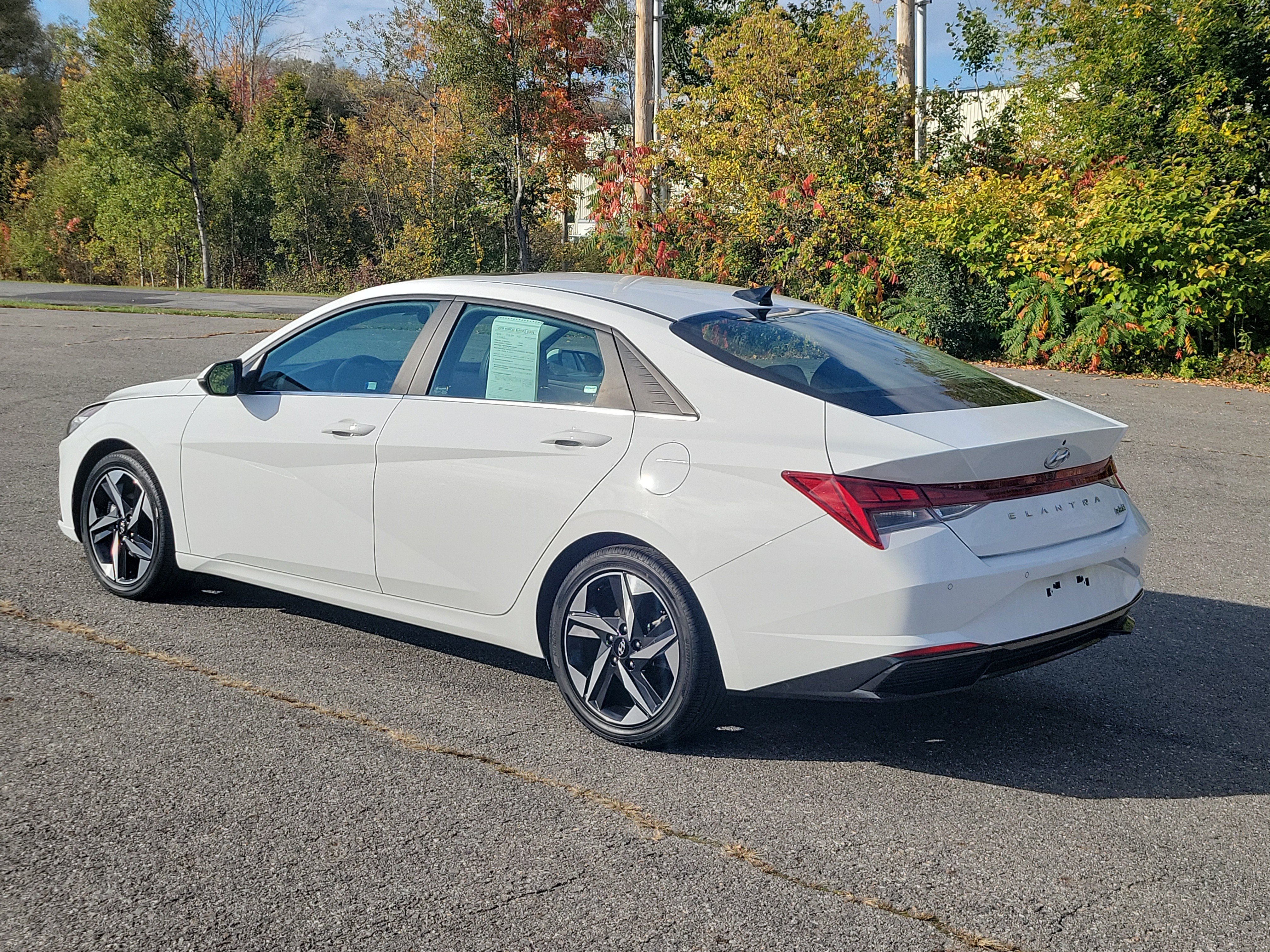 Used 2023 Hyundai Elantra Limited FWD image 7