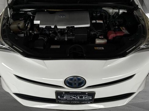 Used 2017 Toyota Prius Two image 27