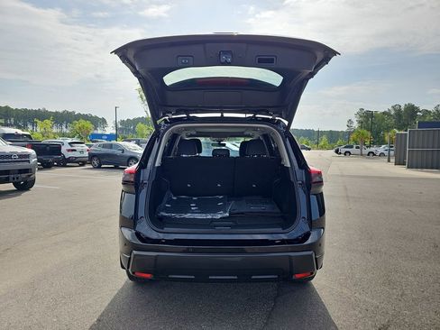Used 2026 Nissan Rogue Dark Armor AWD/4WD image 17