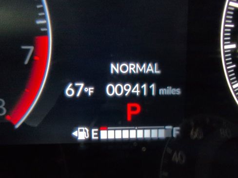 Used 2025 Honda HR-V Sport image 16
