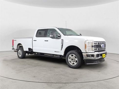 Certified 2025 Ford F350 XLT image 4
