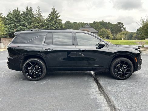 Used 2024 Chevrolet Traverse RS w/ LPO, Floor Liner Package image 23